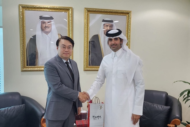 Charge d'affaires Moon met Faisal Al Hanzab, HE Special Envoy of the Minister of Foreign Affairs